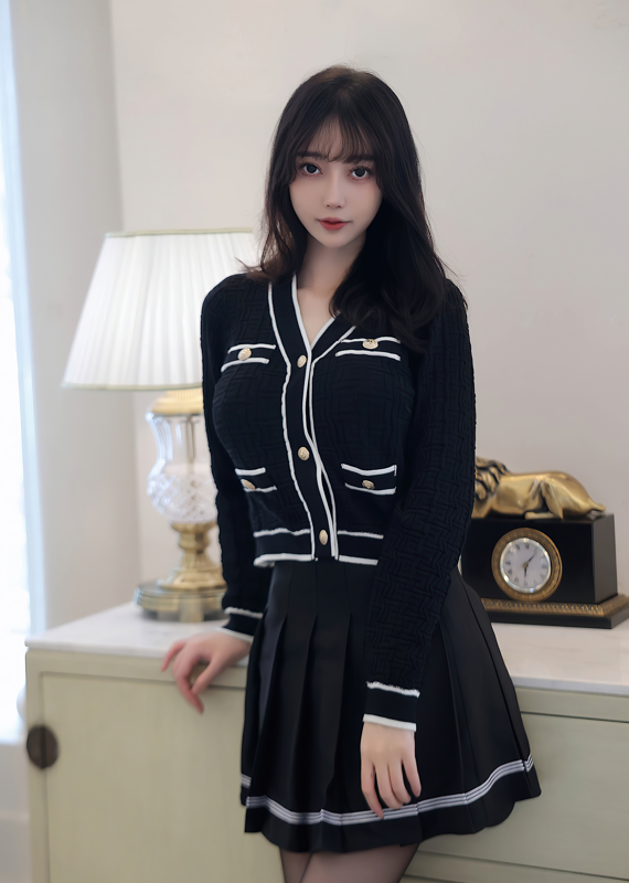 秀人网 玥儿玥 杭州旅拍 魅惑黑丝 有漏点奶子 【82P3V1.21G】
