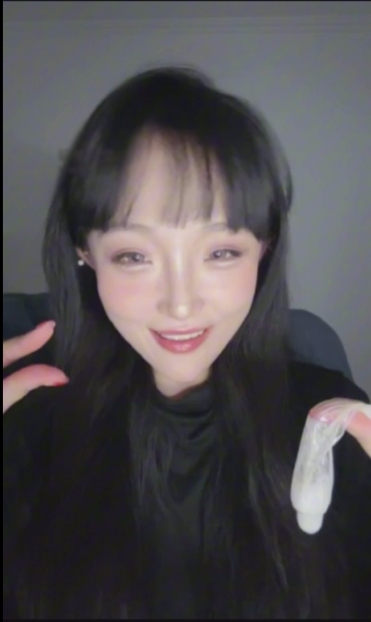 玩物直播酥酥-模拟视频通话绿帽场【1V】【224MB百度云】