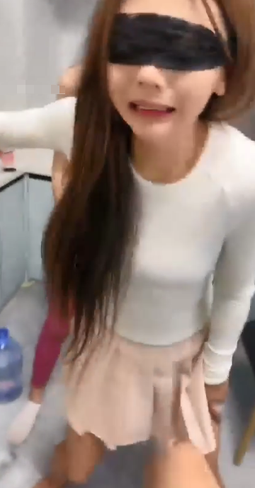 调教舌控-橙宝_女调女_双女奴1V400mb35min