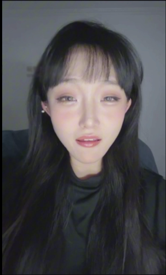玩物直播酥酥-模拟视频通话绿帽场【1V】【224MB百度云】