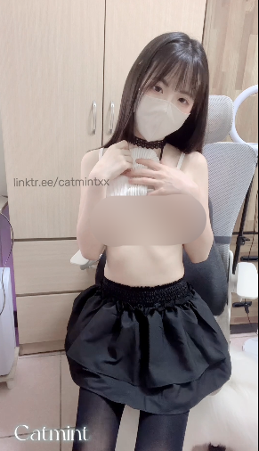 极品清纯福利姬-catmint-of新 厚黑丝小可爱（1V,505M）