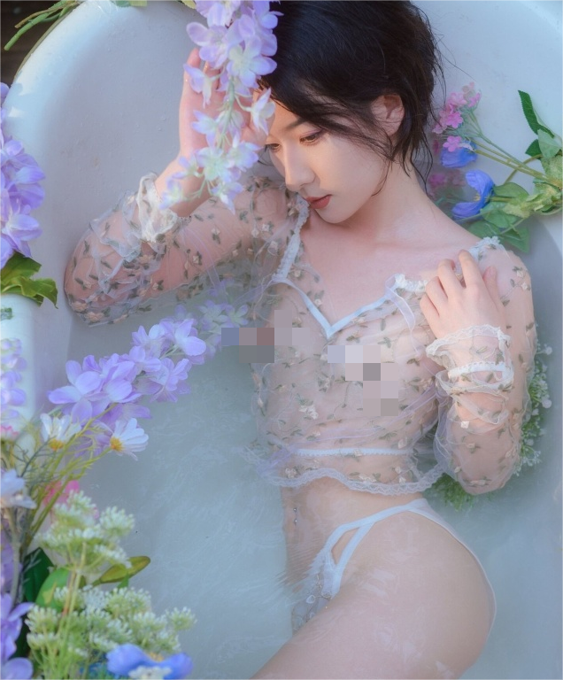 ❤️√ 【超精品】推特新晋摄影师【执义】大尺度唯美作品相当美 模特直接是全裸露点露穴  1.16GB