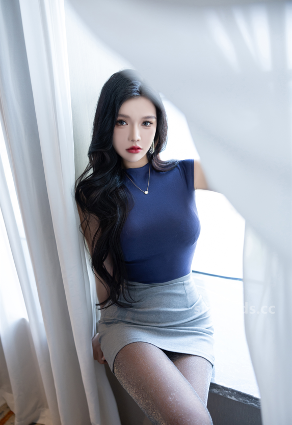 秀人网 娜比 ✨气质美女 回归首套 身材完美 极致诱惑 【94P6V1.72G】