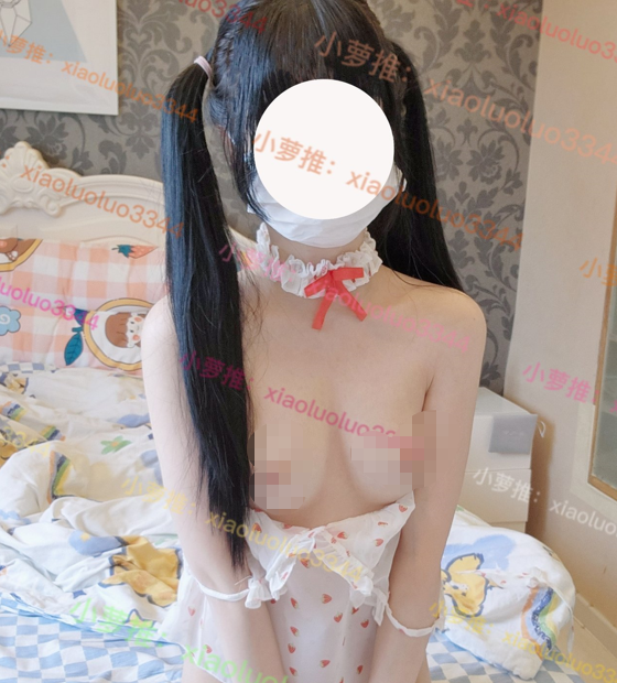 小萝酱  白虎一线天双马尾萝莉 极品福利姬