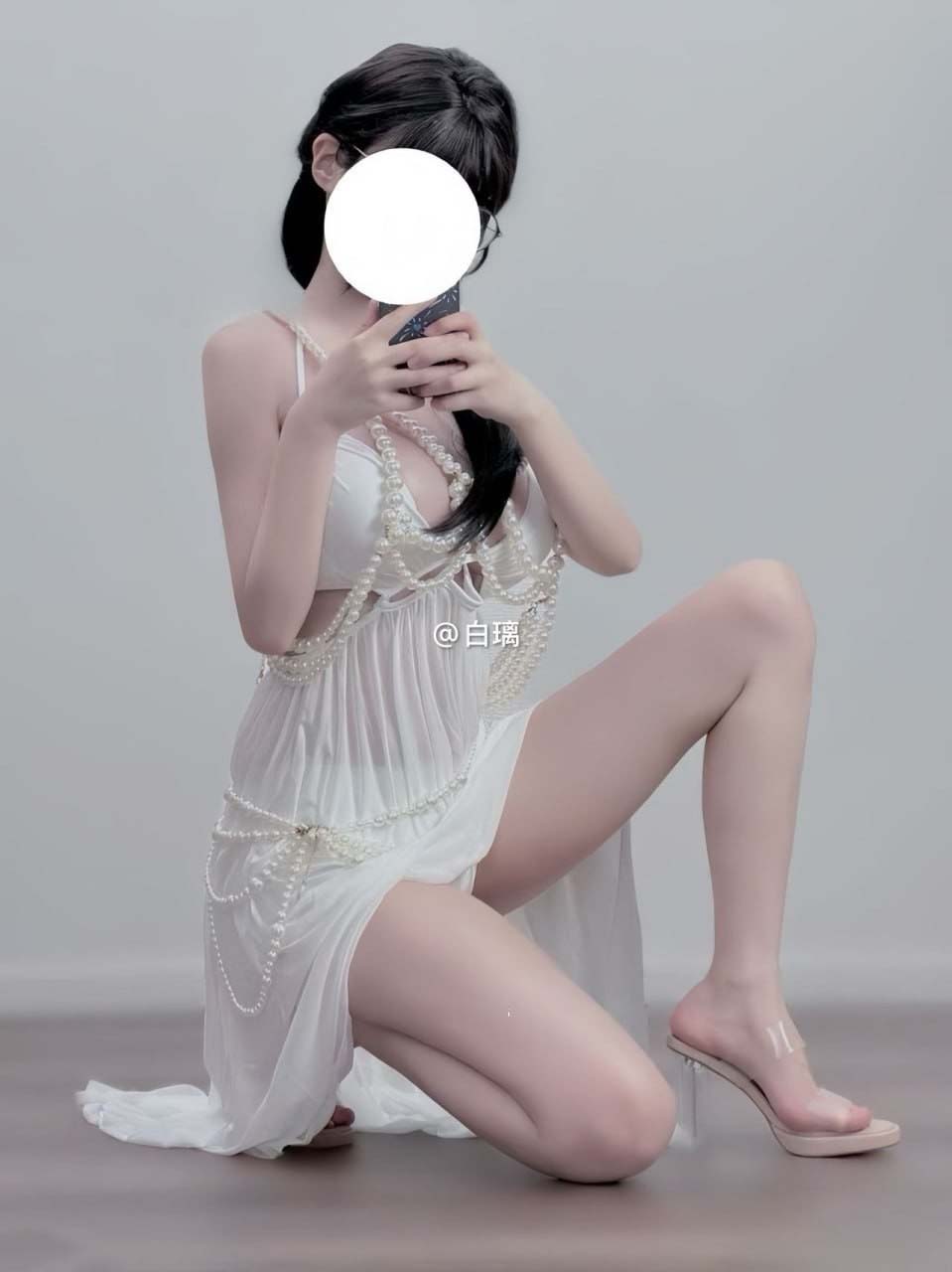 【新】抖音222万粉白璃-模奶扣逼 和微密圈嘉宾福利内容【745P+183V】【1.31G百度云】