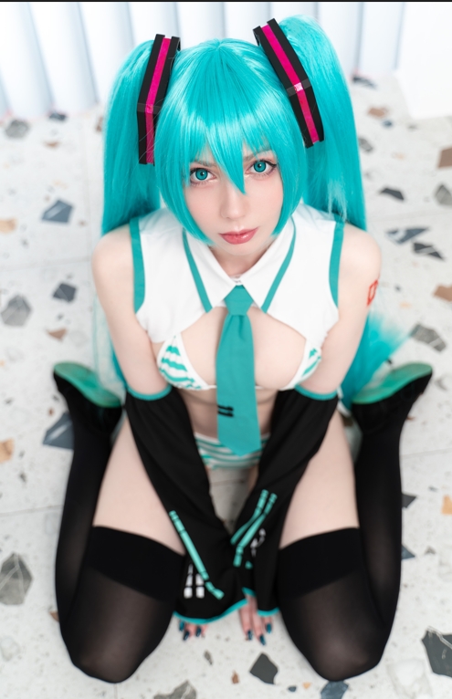 no.1066 Victoria Lirell - Miku 【29P 36MB】
