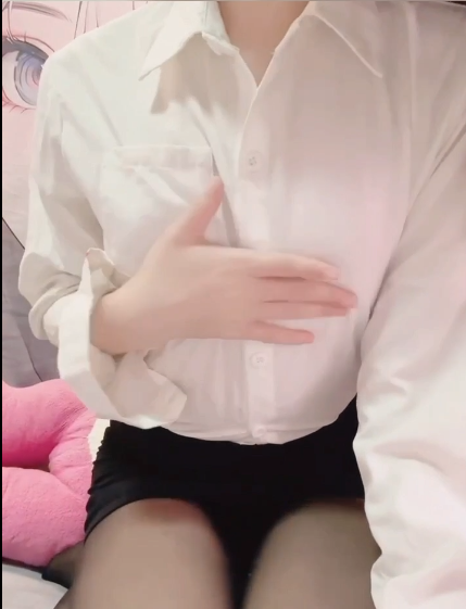 福利姬-佐美-新 OL主人妈妈（1V,172M）