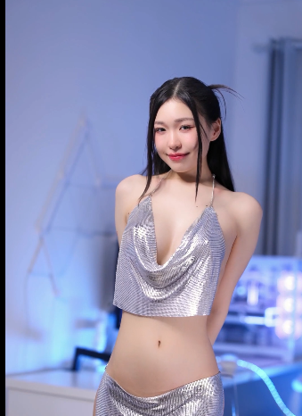 极品cos女菩萨-MERIOL CHAN-5.13+5.17新 亮银舞娘+粉白条纹（2V,761M）
