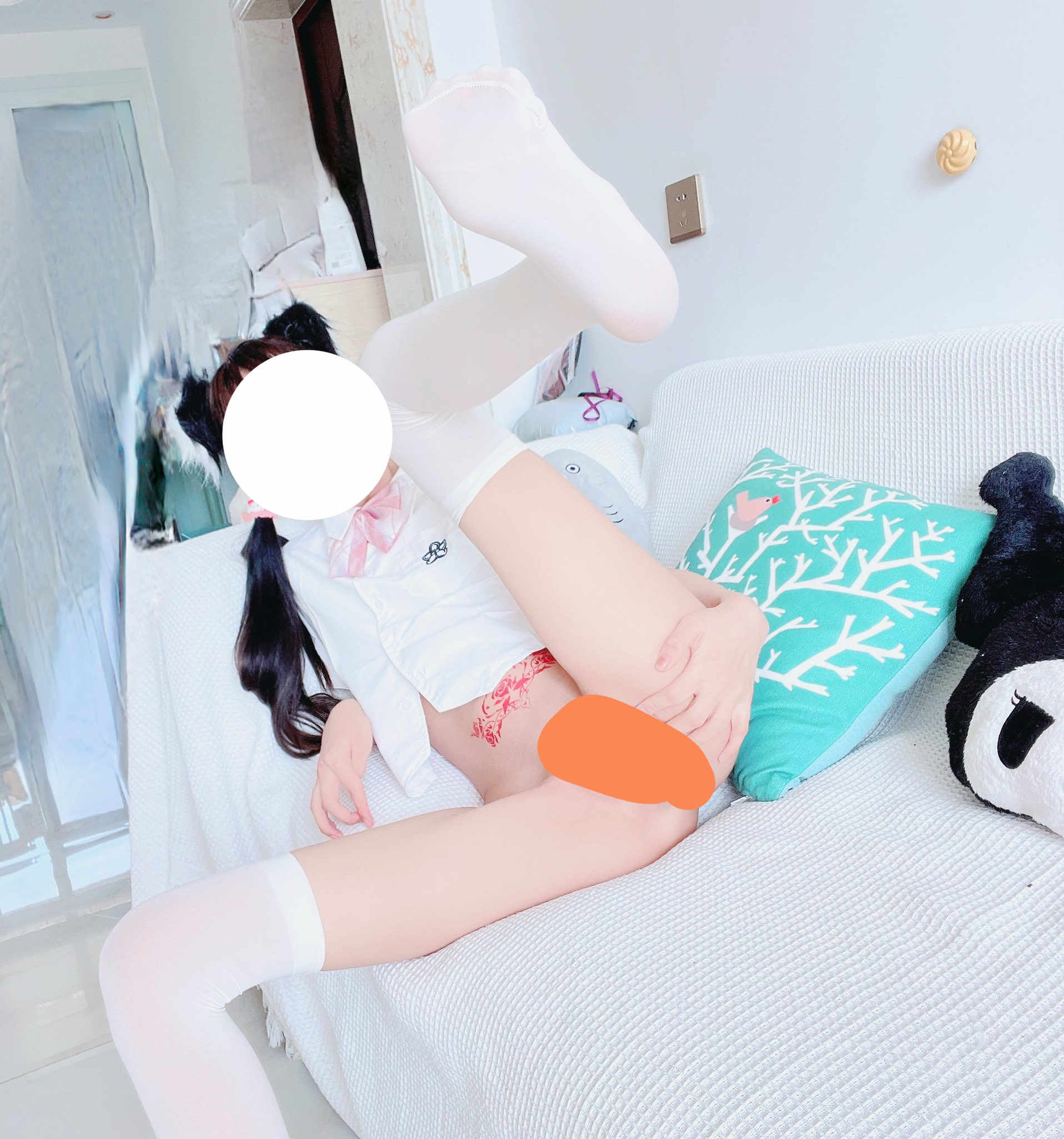 【新】失泽妮可酱 – 新2更 [298门槛] 9分钟 双马尾白虎萝莉 订阅福利【40P+2V】【666MB百度云】