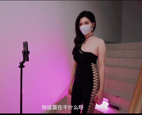 极品御姐-狐不妖-新 淫欲主播楼梯通道玩直播，遭遇变态性骚扰！（1V,1.35G）