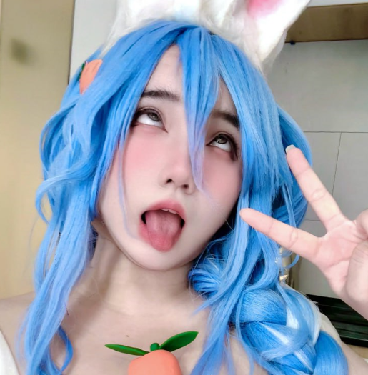 【nyanchan2k3】cos佩可拉妈妈自慰潮吹