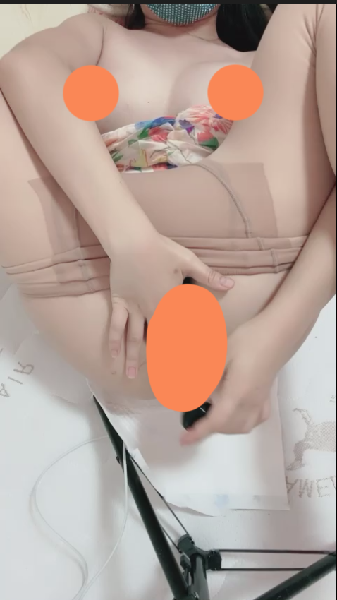【新】戒碳水的小baby-碎花裙肉丝ZW【1V】【161MB百度云】