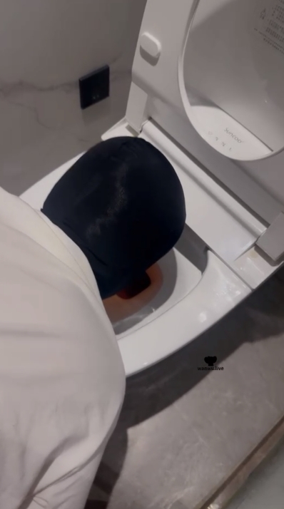 猎奇–车模尹重度鞭打被主人按头吃姨妈金黄金1V200mb