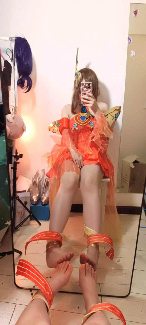 【新】沐沐酱 -王者荣耀 Cos大乔 2【37p+3V】【176MB百度云】