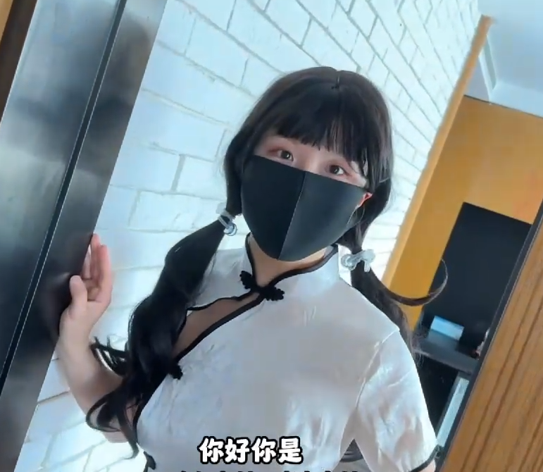 人气美少女-樱花小猫-新 上门家政不守规矩，偷泡我的浴缸（1V,198M）