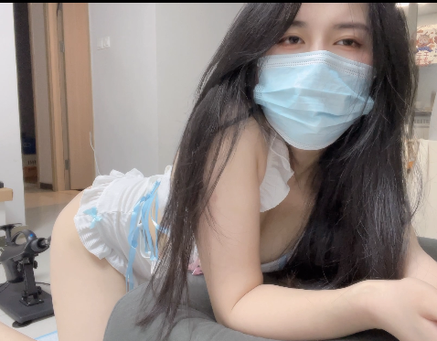 极品肉感福利姬-梦中的梦-新  清纯女仆炮机后入（1V,1.1G)