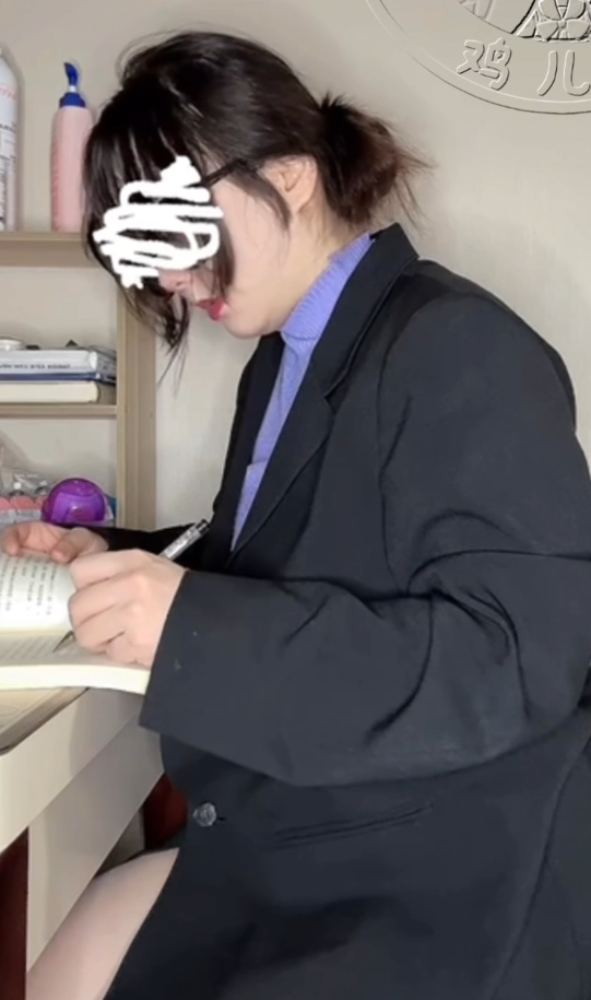 推特极品肉感嫩妹-桔梗-剧情定制 老师批作业之余的情绪释放（1V,699M）