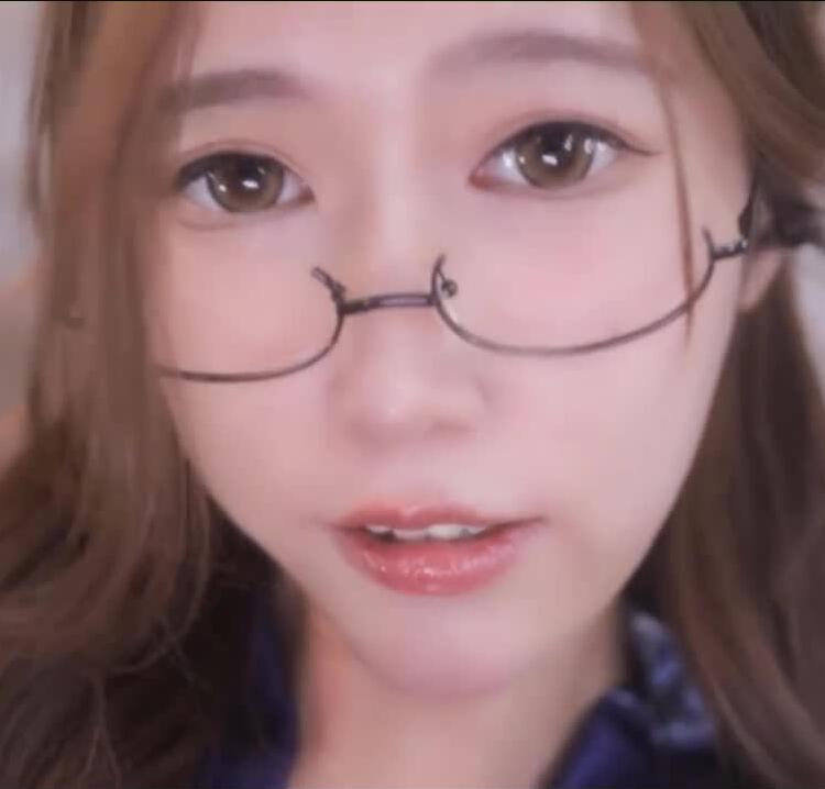 小一熟了 ASMR 贴脸+骑乘视角 主题周 2v