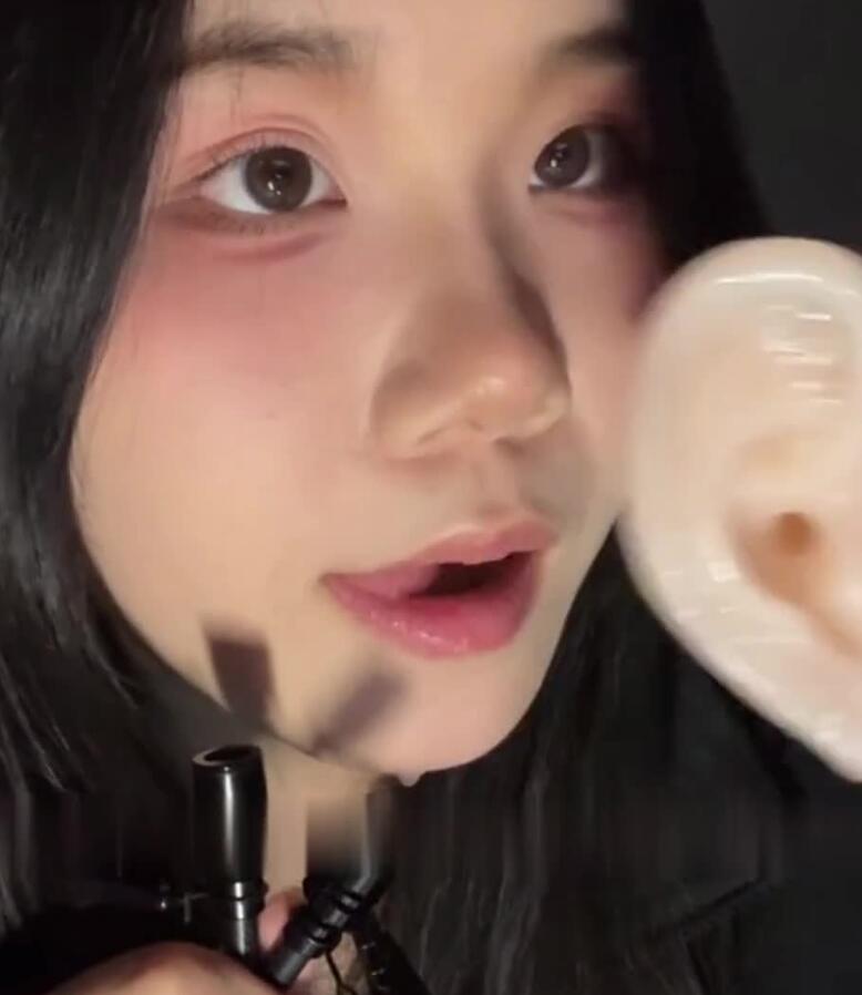 小诺眠绵 舔耳 无遮挡 甜镜子 展示