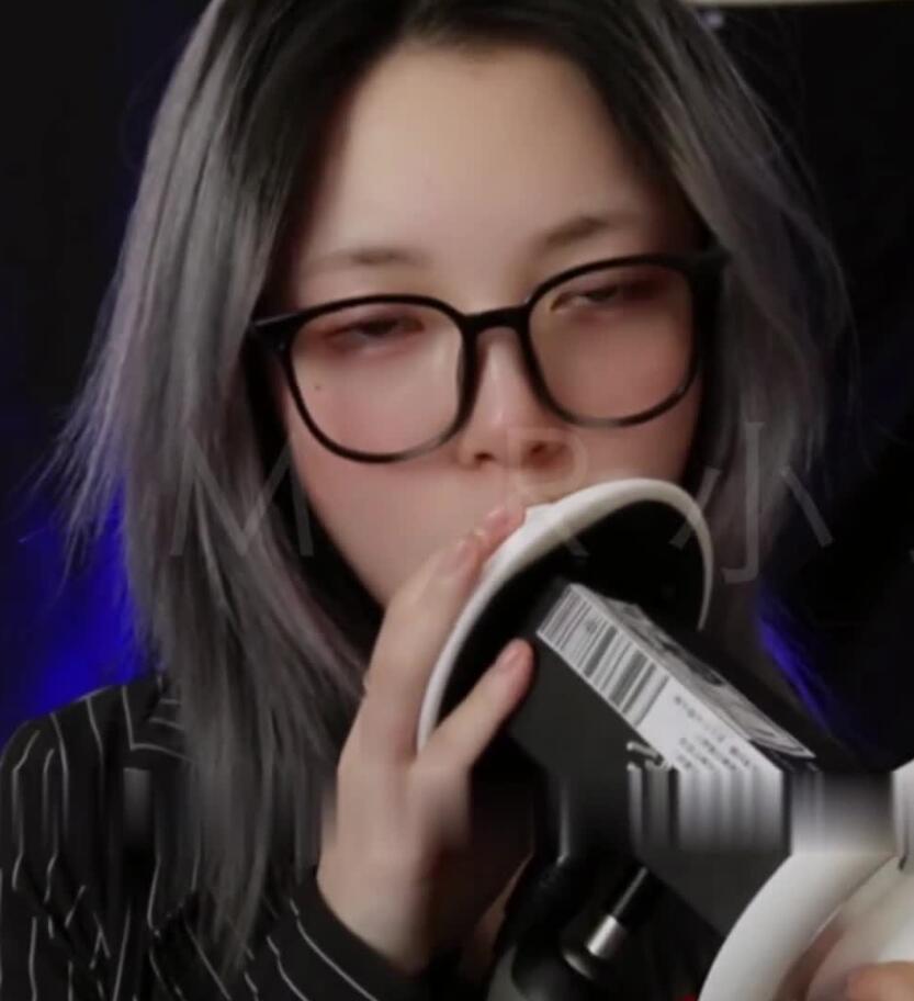 小凛蝶子 不善言辞的按摩师