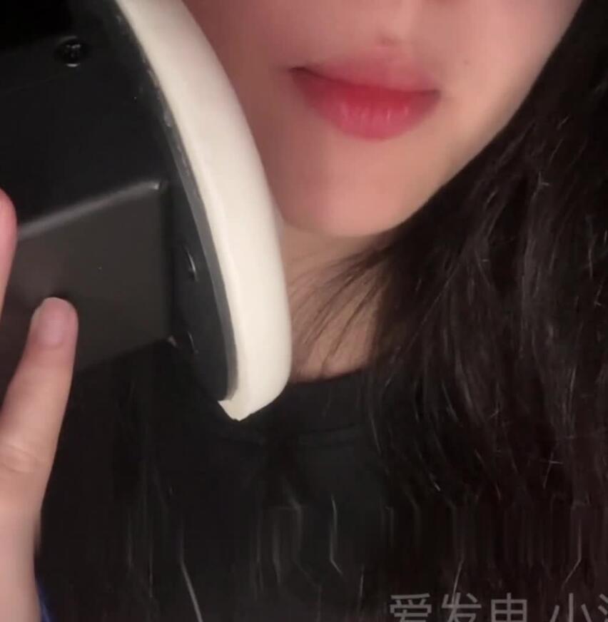 小泡小泡+舔耳2v