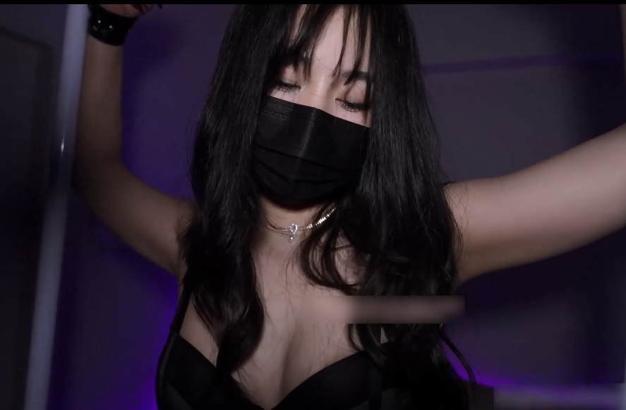 黑丝御姐女神肥臀白虎穴被捆绑【1V，579M】