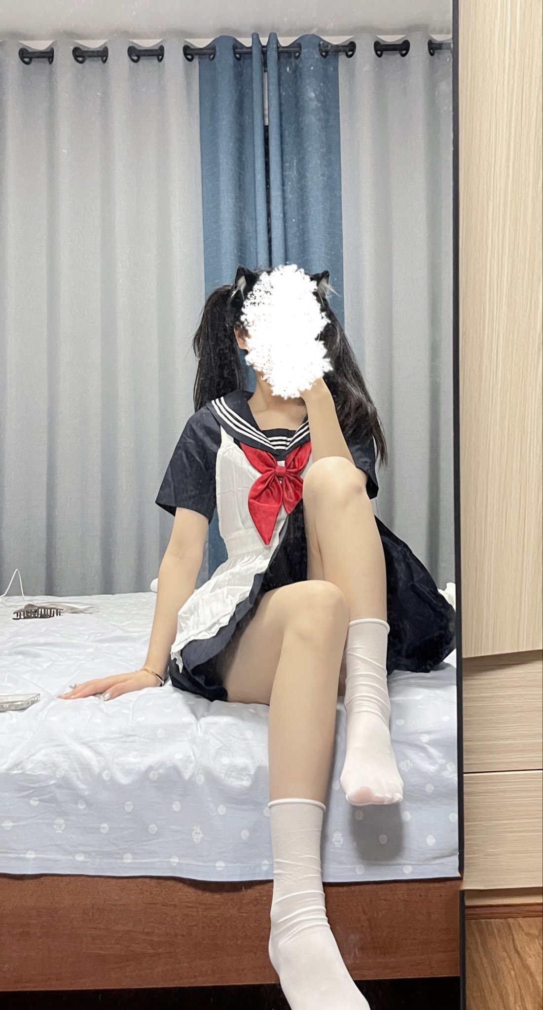 【新】困困鱼-[288门槛] 21分钟 长发萝莉 毕业季双人开发【18P+1V】【1.63G百度云】