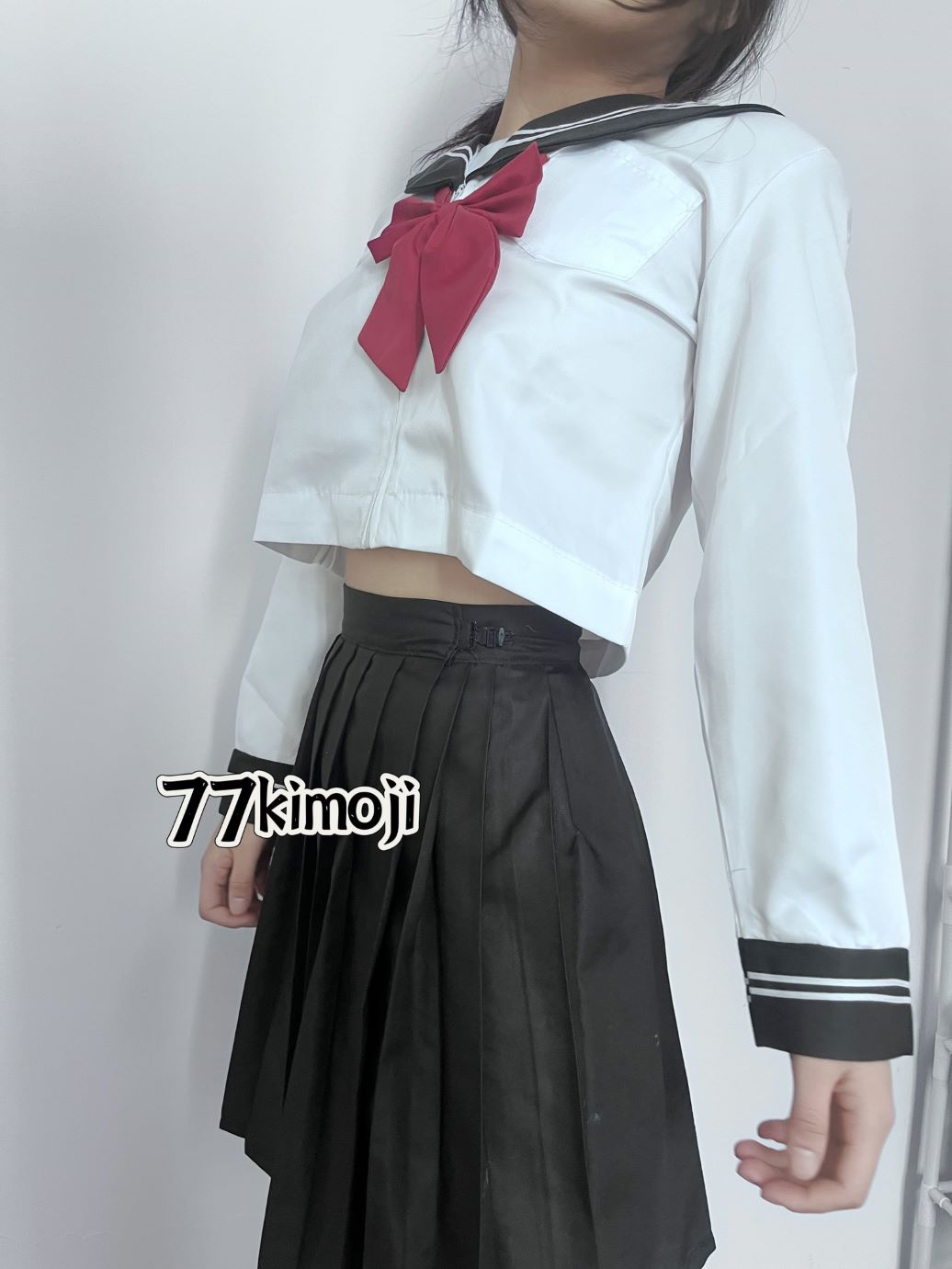 推特网红柒柒77kimoji去重合集【多V140P2.2G】