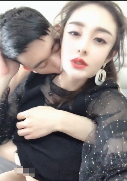 另类-国产ts 艾米女帝-和男友恩爱（1V,200M）