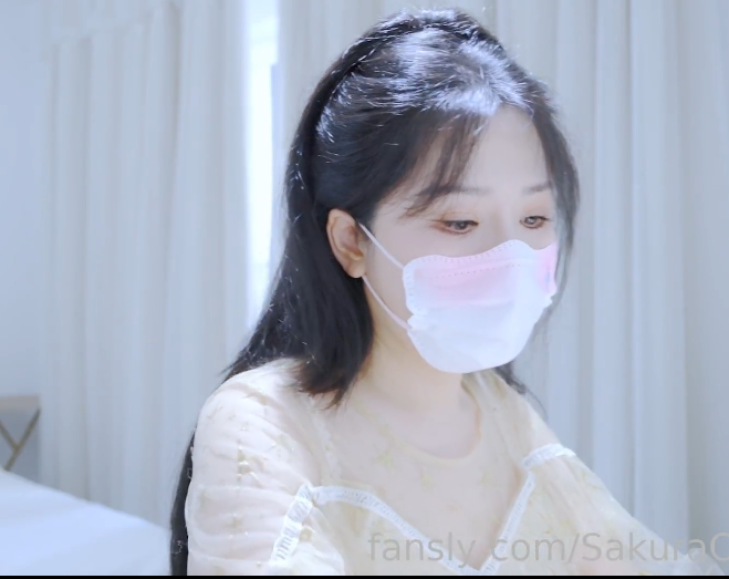 清纯女神-樱空桃桃-fansly原版  婚纱店里的秘密（1V,491M）