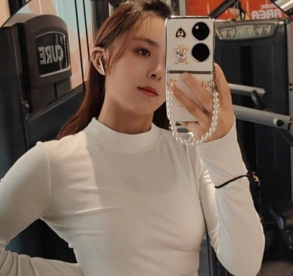 极品教师人妻女神-ZM宝儿-9月新啪啪私拍视图（3P,3V,5.4G）
