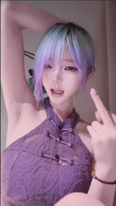 【新】芃芃大人-旗袍腋下撸管手势白眼中指盯倒计时腋下专场【1V】【114MB百度云】