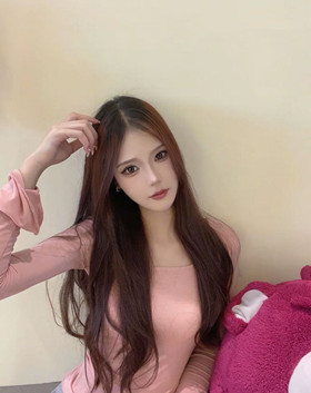 广西极品淫妻_刘娜_3P完美身材展现极致曲线，堪称撸管必备（1v 200m）