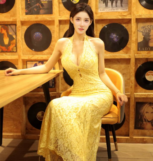 秀人极品女神-梨霜儿-无水私拍新 黑胶唱片（113P,2.32G）