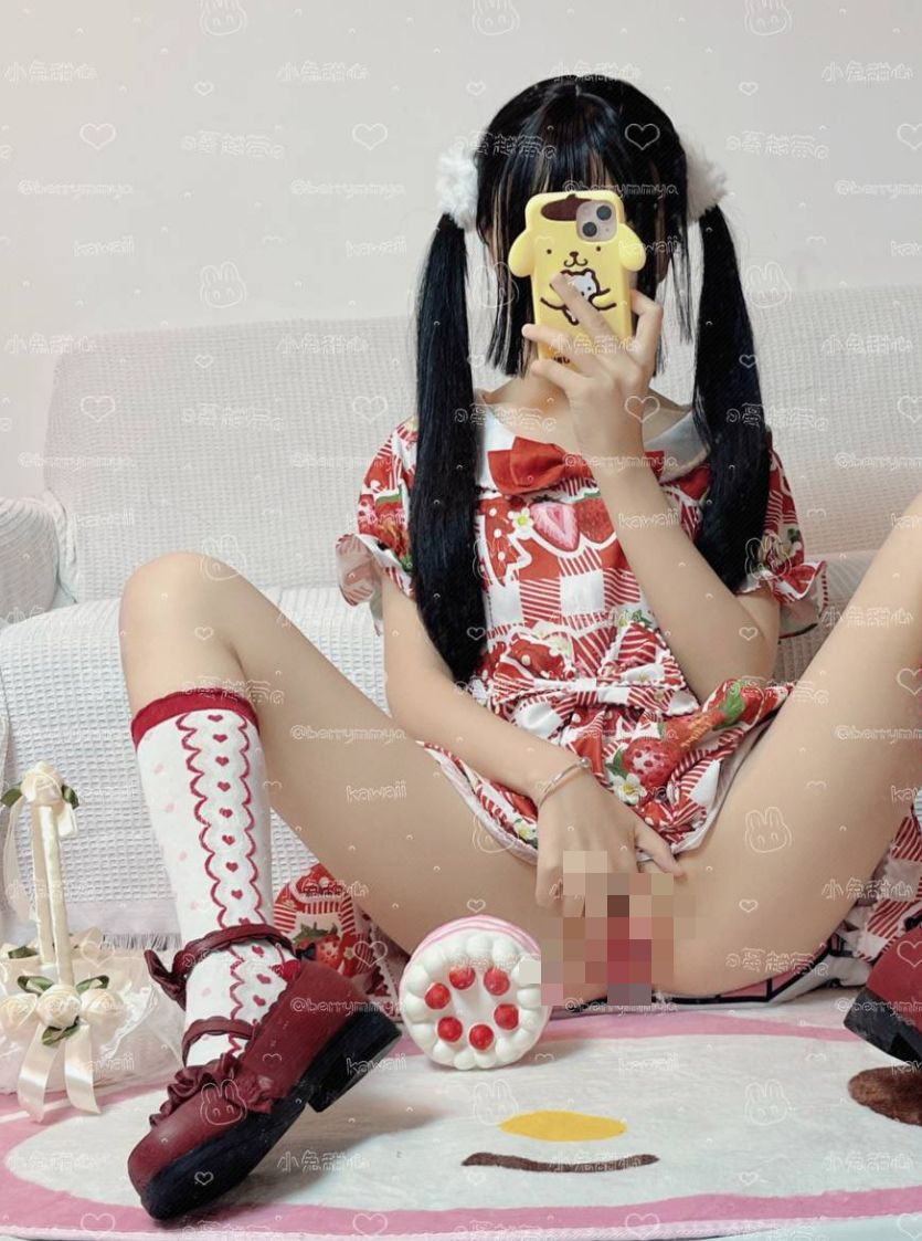 好想有钱从天而降@lcswb1130 – [128门槛] 8分钟 双马尾福利自慰订阅 [1P5V-424MB]