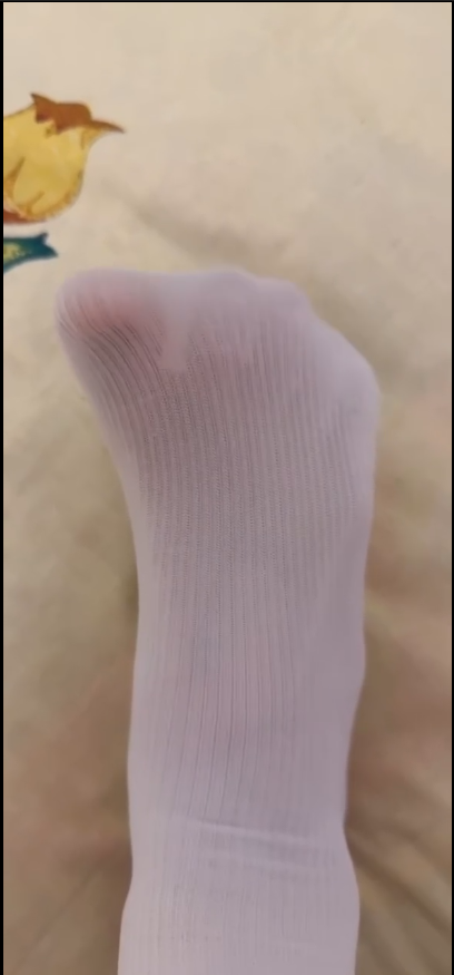 【新-足控】抖音橘子汁-小视频合集【9V】【173MB百度云】