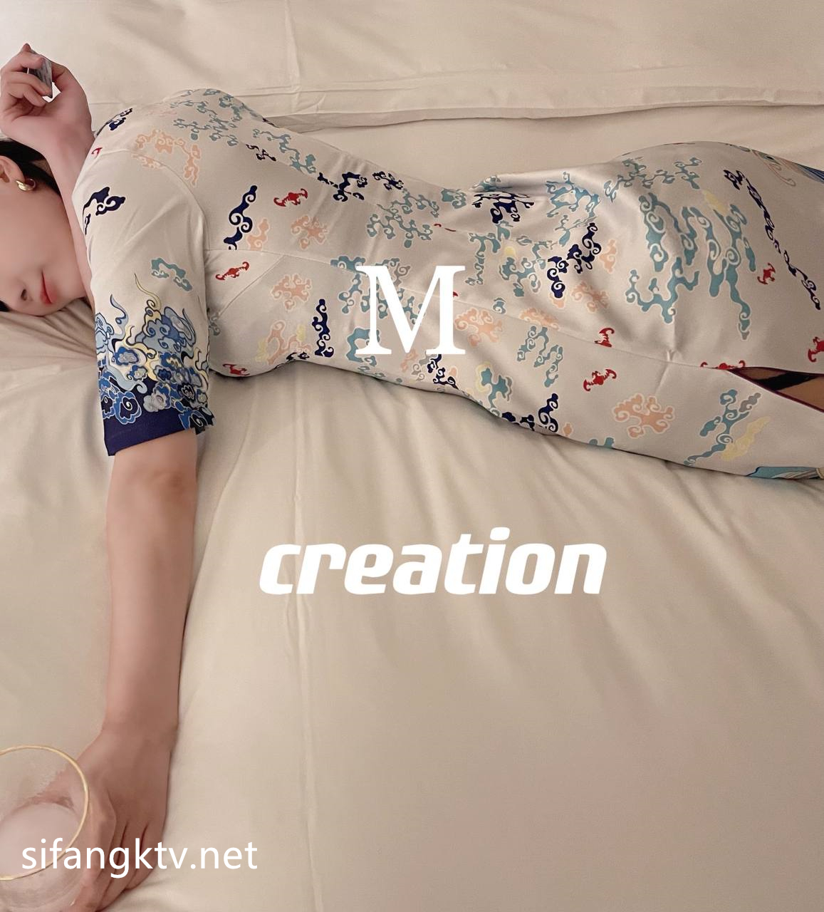 有摄影艺术功底的高颜极品小母狗，金主圈养各种啪啪调教，可欲可甜各种情趣制服 14V 2.7G