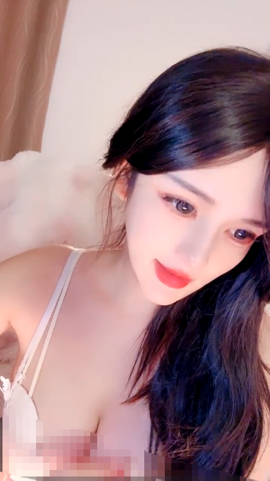 【蒲希】新人女神明星级别 真正的巨乳翘臀 逼毛性感粉嫩小穴