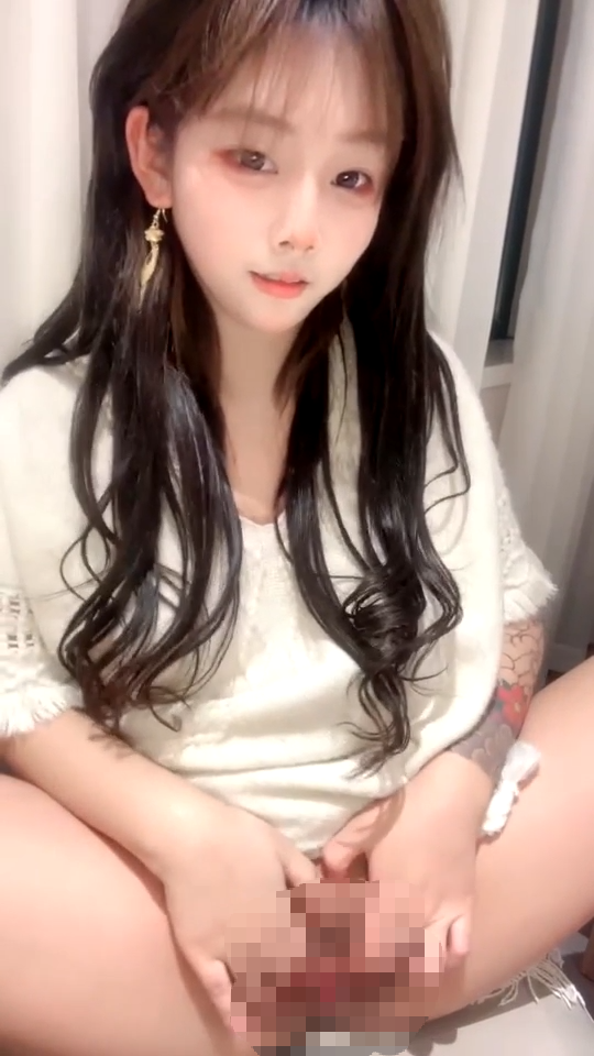 取悦-掰穴扣逼自慰 【1V 366MB】