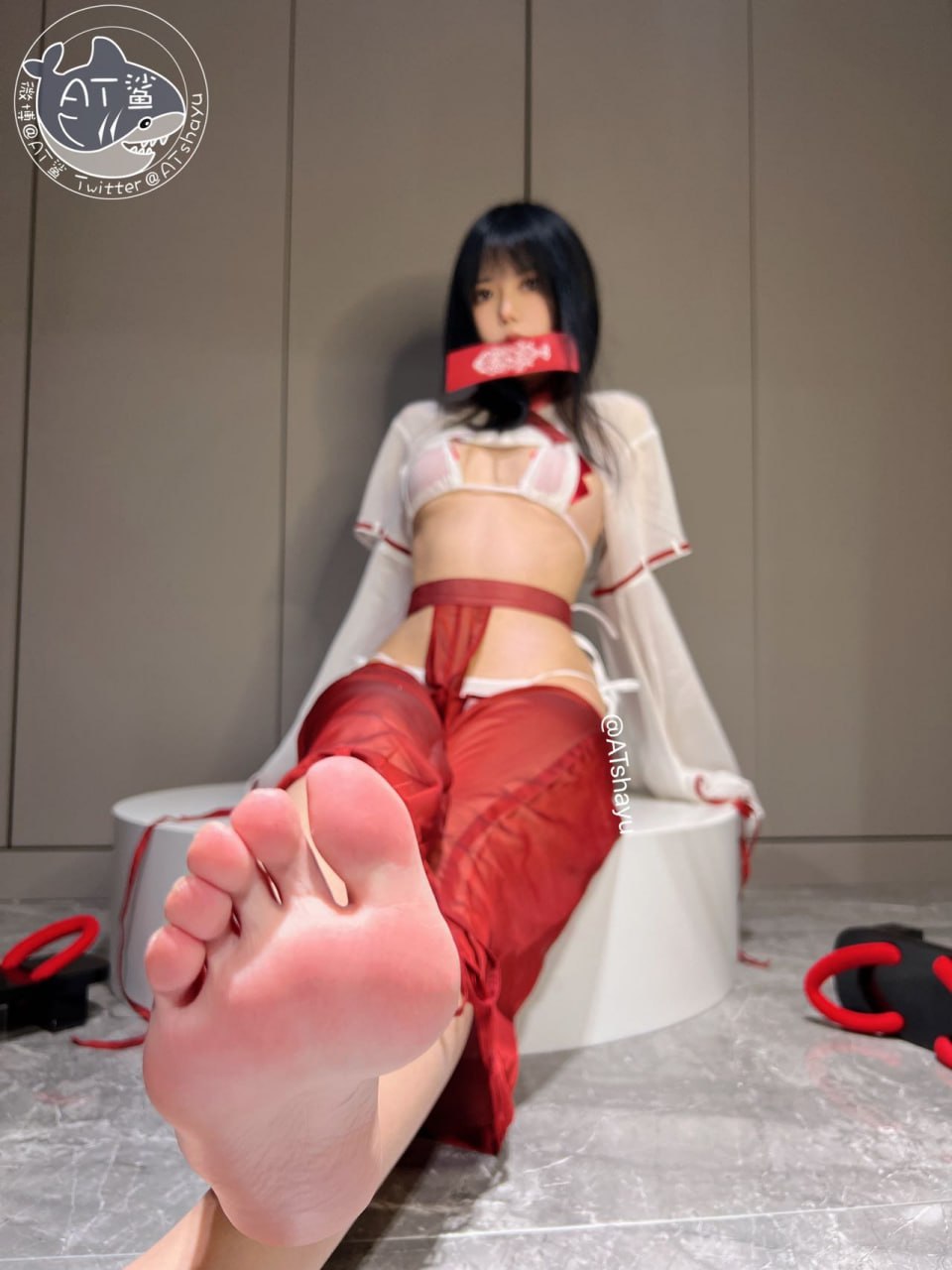 【新完整版带视频】AT鲨 -反差巫女【122P+2V】【36.2MB百度云】