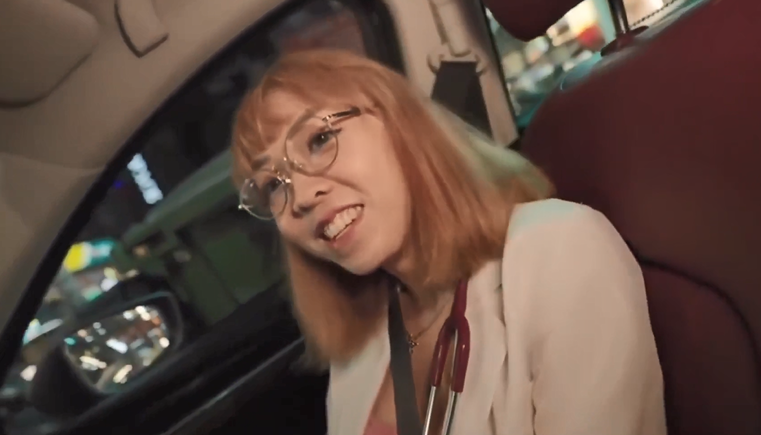 FansOne_台湾网红约炮大神【曾强】Roxie罗希发春兽医女孩，潮吹喷出世界地图。超狂80分钟湿透喷水激战！