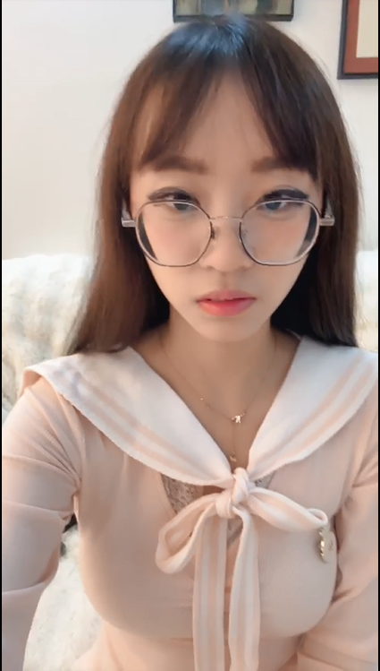 【精品粉宝宝】 超级文静女神 无毛嫩穴太顶了