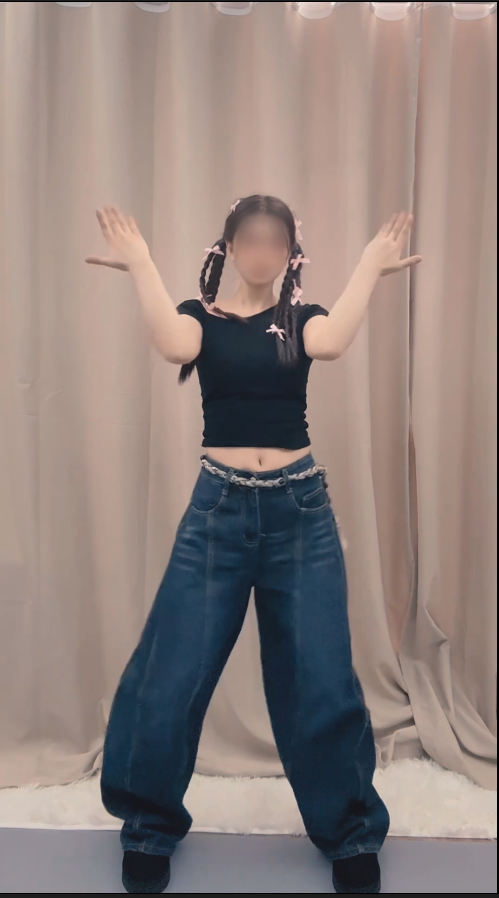 【新】小乔(以安)-10月下 大尺度付费【14V】【682MB百度云】