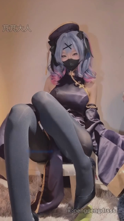 【新】芃芃大人-11.3厚黑红底高跟油光腋下盯射【2V】【277MB百度云】