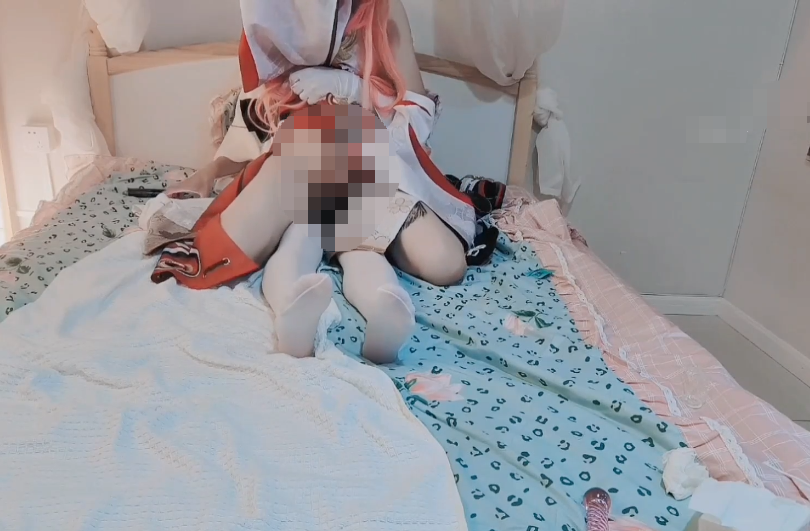 里百合极品COSER伪娘『佩奇软乎乎』八重神子 两个伪娘贴贴 【1V 961MB】