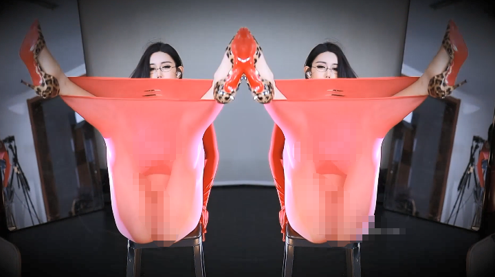 2930 最新重磅，虎牙颜值巨乳女神【桃一】万众期待！SM笼子道具裸舞！画面极度诱人