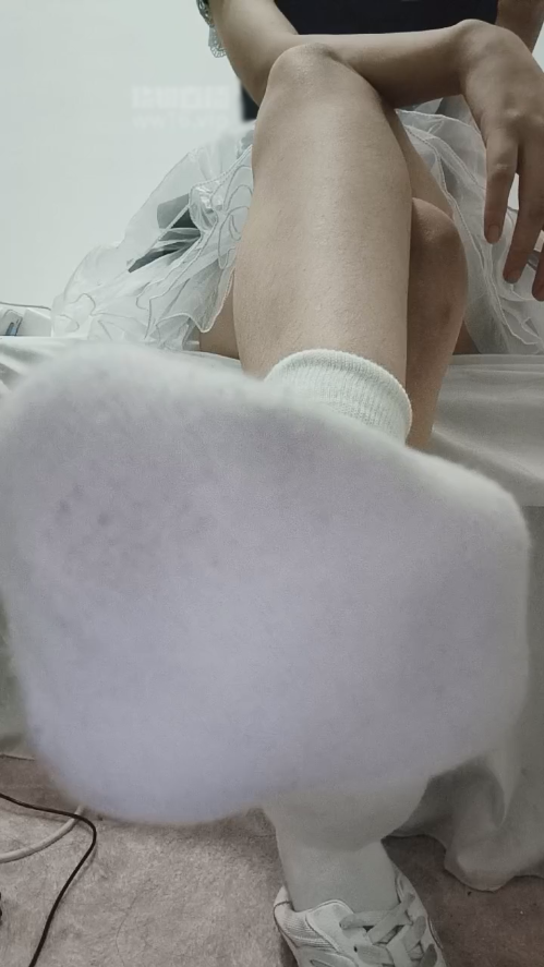 玩物直播杪杪-250927 atm压榨粗口【1V】【212MB百度云】