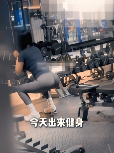 3233 顶级泡良大神，【我的枪好长】，瑜伽女神完整版26分钟，妹子是真的顶，奶头是真的粉嫩