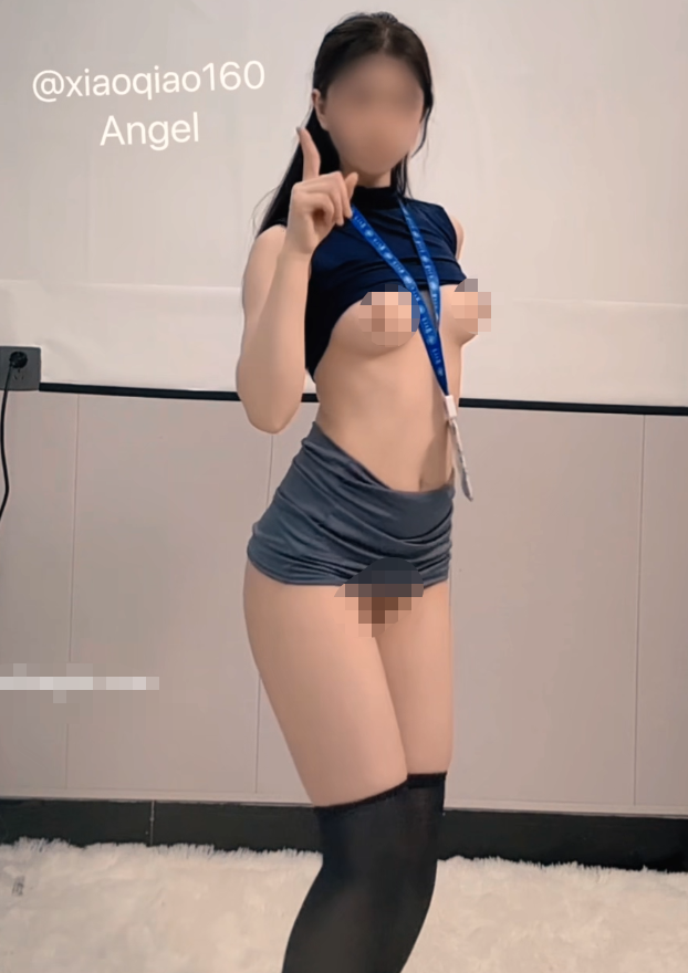 推特极品嫩妹-以安(小乔)-11月定制裸舞福利 新(15V,262M)