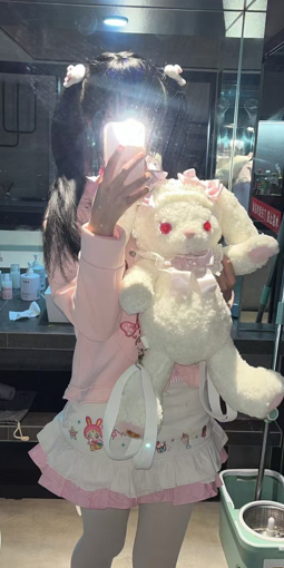 【推特】反差萝莉嫩妹【重生之我在X卖屁眼】520门槛福利，顶级双马尾白虎萝莉【793M】